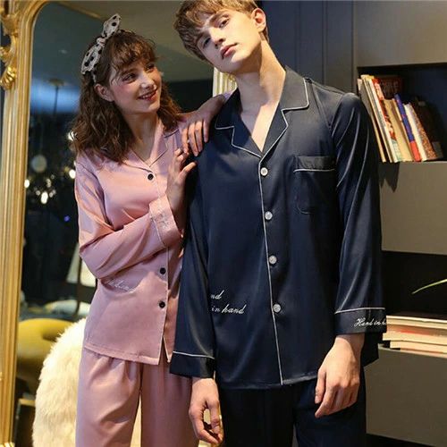 Rakuten - 【送料無料】ペアパジャマ 合成 シルク パジャマ ペア おしゃれ 結婚祝い プレゼント ペアパジャマ サテン シルク パジャマ メンズ ペアルック パジャマ おそろい レディース ルームウェア 可愛い カップル ペア 長袖 寝巻き 上下セット パジャマ ペアルック 前開き 部屋着