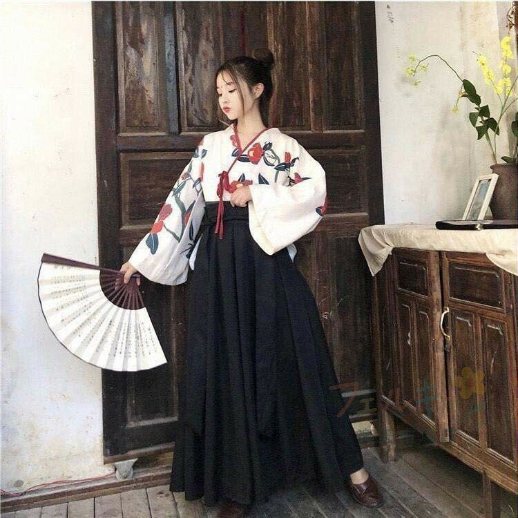 【送料無料】コスプレ 和服 上下セット 大正ロマン 袴風スカート ツバキ模様 ロング ショート 花柄 卒業式 パーティー 衣装 着物 チャイナ服 中華風 仮装 ハロウィン 大きめサイズ XL 2XL 3XL