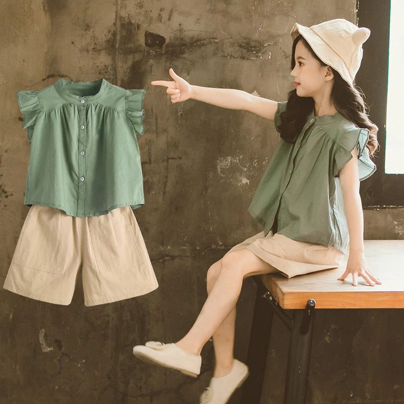 Rakuten - 【送料無料】韓国子供服 女の子 夏 セットアップ シャツ+半ズボン カジュアル ナチュラル パンツ ノースリーブ 薄手 五分丈パンツ セットアップ ゆったり リゾート キッズ 可愛い きれいめ //卒園式/入学式 110 120 130 140 150 160cm 2色