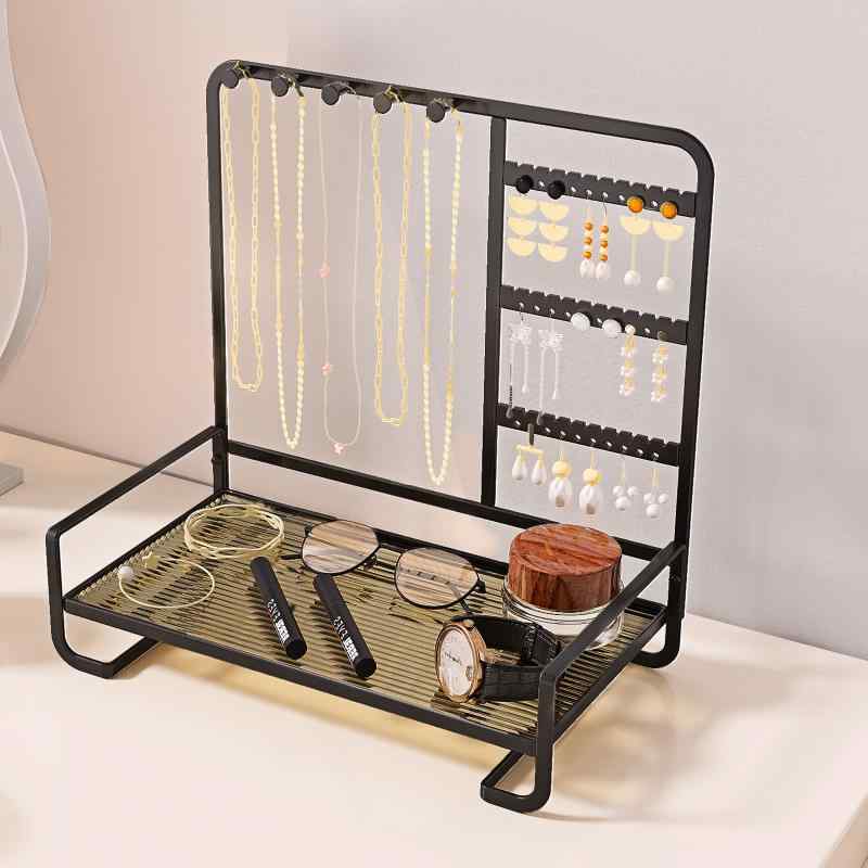 【送料無料】アクセサリー収納 卓上 金属製 鉄製 ジュエリー ディスプレイスタンド 指輪 ブレスレット 腕輪 ネックレス 首飾り ピアス イヤリング 多機能 整理ラック 飾り棚 ゴールド シルバー ブラック シンプル スタイリッシュ