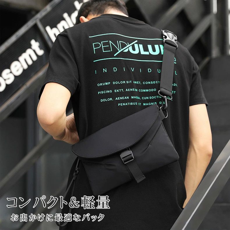 ●使用におけるご注意 ※完全防水ではありません。 ※強い雨などで濡れた際、生地部分は雨を弾きますがパイピング部分　や生地の縫い目から水分が染み出す場合があります。その場合は風　通しのよい場所で乾燥を行ってください。 ※洗濯機のご使用はお避けください。 ※汚れた場合は洗剤を含ませた布でふきとった後、水を含ませた布で　ふき取ってください。 ※洗剤をご使用した場合はしっかりと水拭きをし、洗剤を残さないでください。 ※アイロンの使用やドライヤーでの乾燥、除菌スプレーの使用はお避けください。 ●生地柄について 商品の特性上、生地の取り位置により柄の出方など多少の個体差が生じ、画像と仕上がりが異なることがございます。あらかじめご了承いただき、それぞれの表情をお楽しみください。 ●生地色について 生地および商品の画像は、できるだけ商品に近いカラーにて掲載をしております。同じ色名でも生地や商品によって明るさや鮮やかさなど色味が異なりますので、ご購入時には商品詳細ページ「生地拡大」にて色味をご確認下さい。 ※お客様のモニター設定やPCの機種、室内環境等により、色味に違いが発生してしまう場合もございます。 ●サイズについて 商品のサイズは、全て平置きにて外寸を測定しております。 商品によっては+-2cm〜3cmの誤差が発生してしまう場合がございます。 ●商品仕様について 商品は写真と異なる場合や同等品へ仕様変更する場合がございます。予めご了承ください。 また、お揃い生地商品が完売の際はご了承ください。
