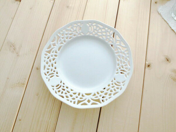 ロイヤルスカシ 21cm プレート日本製 磁器 白い食器 透かし皿 食器 白 プレート 皿 おしゃれ 丸皿 デザートプレート ■4 ポーセリンアート 陶絵付け 白磁 ショップ 販売 通販 テーブルウェアファクトリー