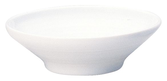 サイズ：直径213×65高さ(mm)満水容量-約1,080cc 重さ-約599g材質：陶磁器、美濃焼、日本製※陶磁器製造の性質上、サイズ、容量等に個体差が生じます。商品ページのサイズ情報は目安となりますので、予めご了承ください。 ※釉薬の性質上、色合い・質感に個体差が生じます。やきものの魅力としてご理解ください。 ※商品画像は実物の色合いに近づけるようにしておりますが、 実際の商品と色合いが異なる場合がございます。 ※お客様ご都合による返品・交換は受け付けておりません。商品のイメージ違い、サイズ違い等によるお客様のご都合での返品・交換は受けられませんので、予めご了承ください。