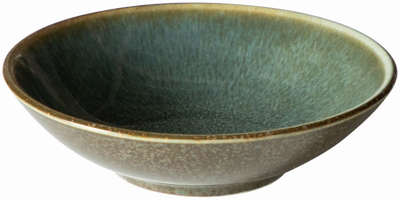 サイズ：直径140×40高さ(mm)満水容量-約285cc 重さ-約191g材質：陶磁器、美濃焼、日本製※陶磁器製造の性質上、サイズ、容量等に個体差が生じます。商品ページのサイズ情報は目安となりますので、予めご了承ください。 ※釉薬の性質上、色合い・質感に個体差が生じます。やきものの魅力としてご理解ください。 ※商品画像は実物の色合いに近づけるようにしておりますが、 実際の商品と色合いが異なる場合がございます。 ※お客様ご都合による返品・交換は受け付けておりません。商品のイメージ違い、サイズ違い等によるお客様のご都合での返品・交換は受けられませんので、予めご了承ください。