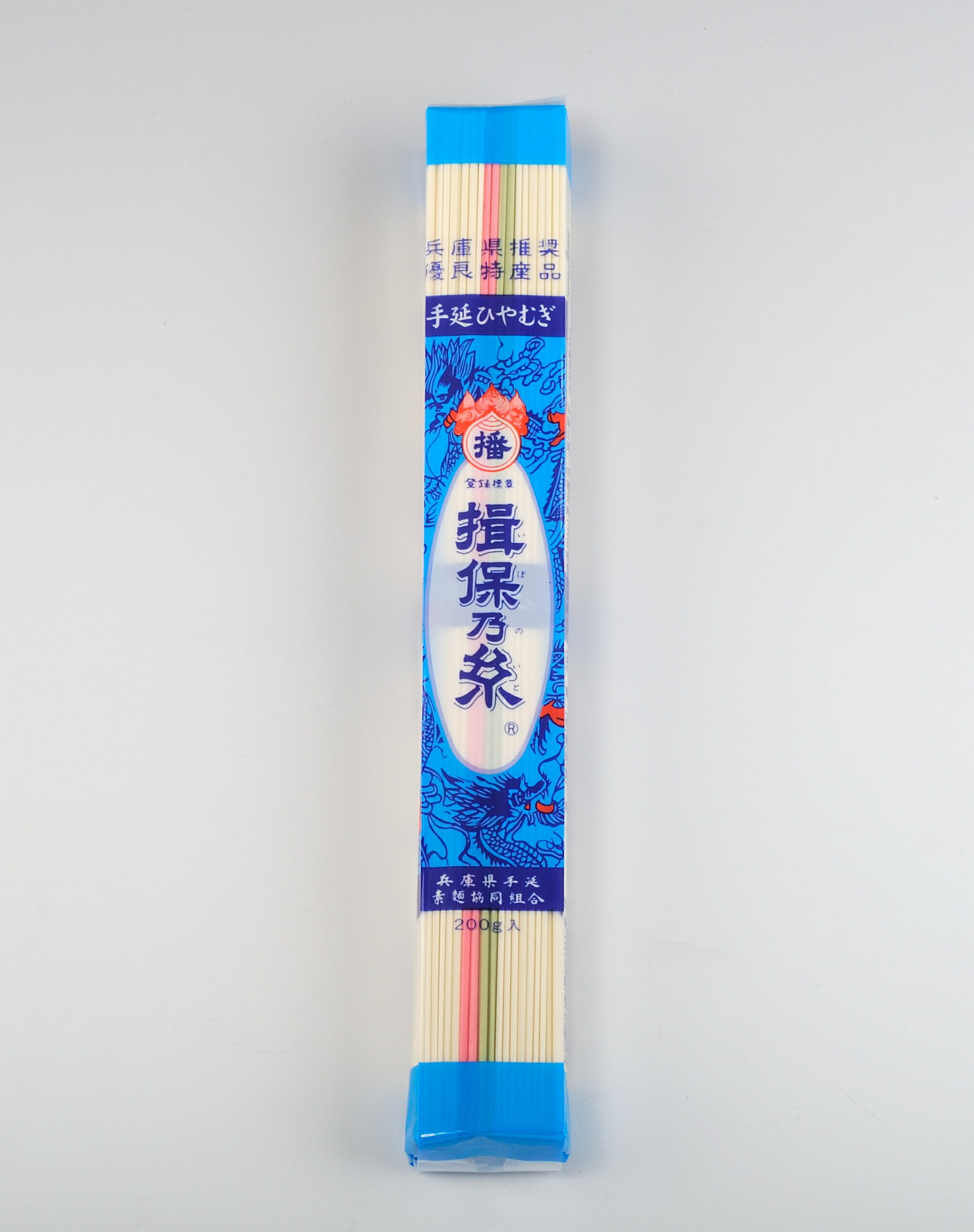 商品詳細 商品名 手延ひやむぎ　揖保乃糸　200g×16袋入 名称 手延べひやむぎ 内容量 200g 原材料 小麦粉（国内製造）、食塩、食用植物油/炭酸カルシウム、着色料（紅花黄、クチナシ、コチニール） 賞味期限 2027.5 保存方法 直...