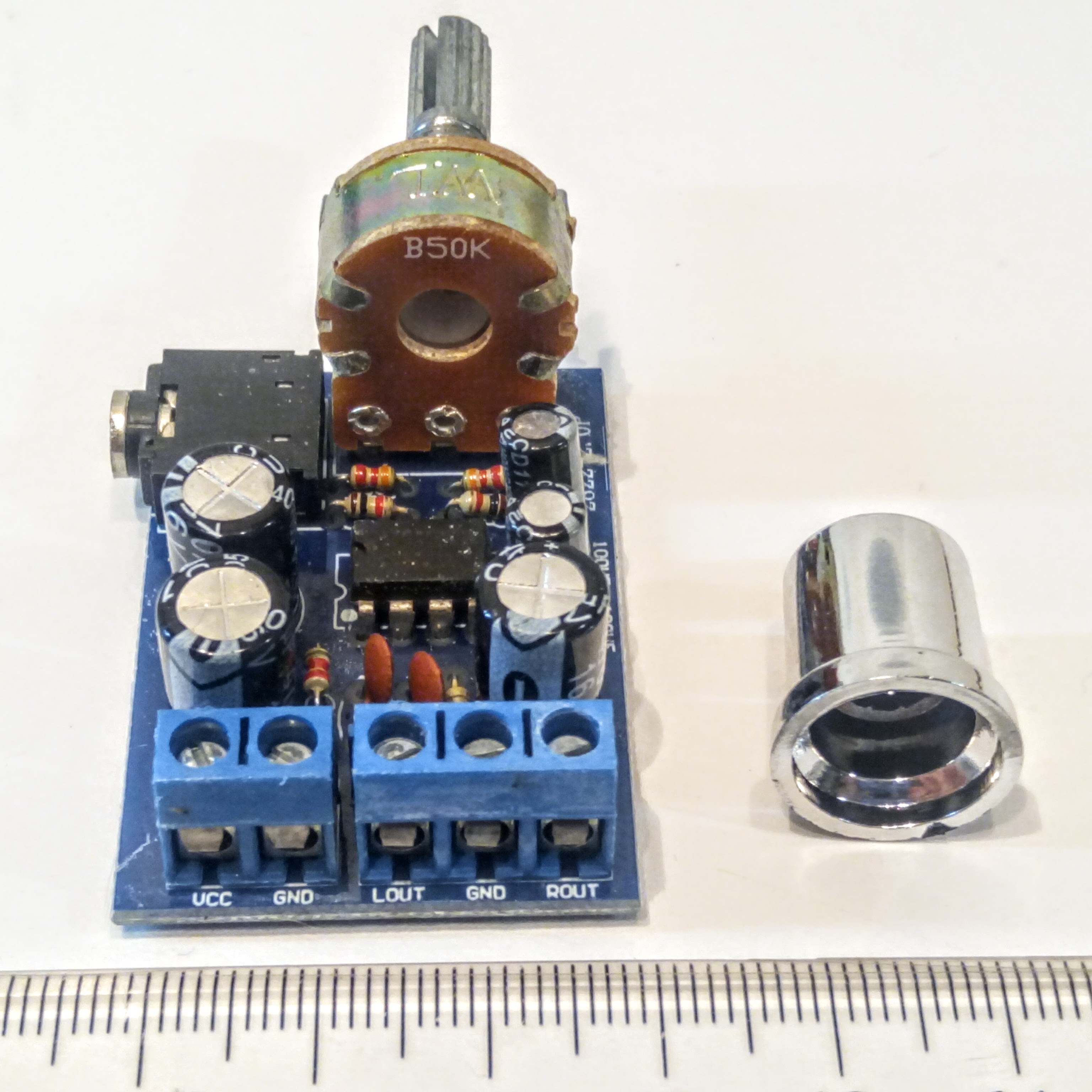 ���ƥ쥪����ץܥ�塼���ե⥸�塼��ܡ��� ��3.5mm����å����� �Ÿ�2��12v�ȥ��ԡ�����0.2��5w��2ch�ϥͥ��ߤ� Ǯ���̥��塼�֡�5ü��