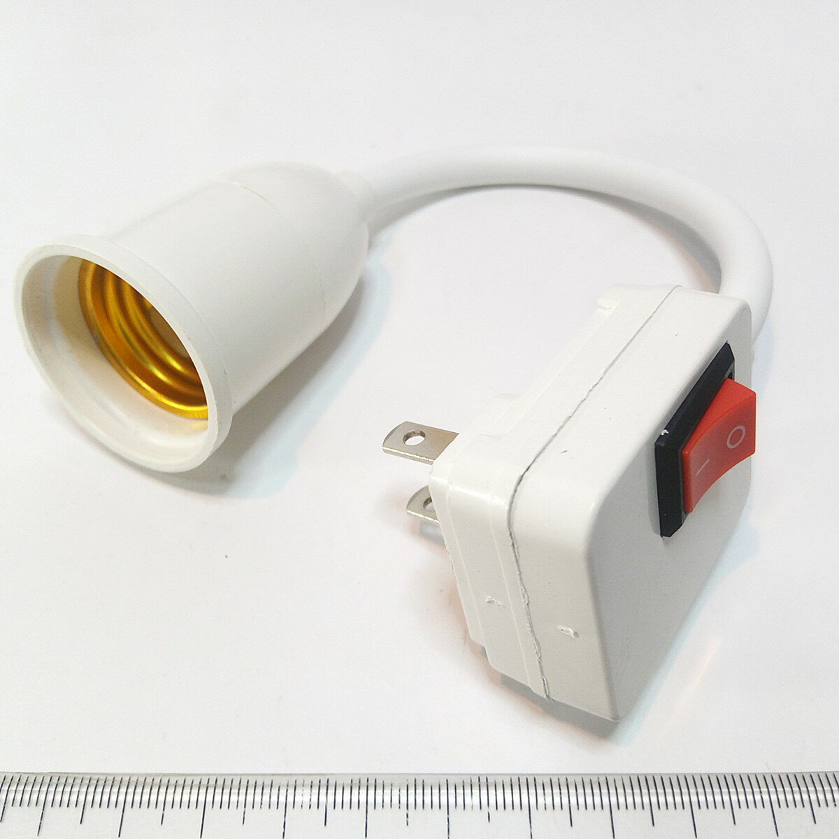 コンセントプラグインの角度調節可能ユニバーサルバーランプ　ヘッドE27/E26口金ソケットランプスイッ..