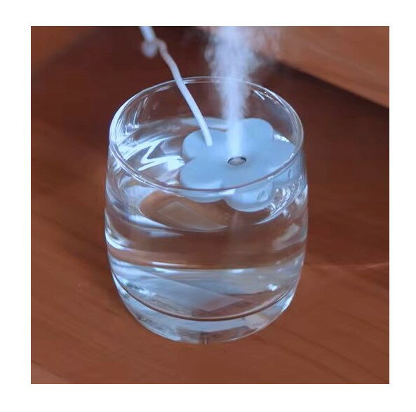 加湿器コップ用アロマディフューザー　ミストメーカー　ポータブルミニ USB電源 フィルタークール空気..