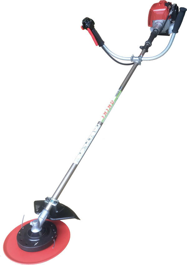 この商品のポイント 両手、ループなど持ち手が選択できる 刈刃Φ300mmまたは360mmでお選びいただけます 排気量：26ccクラス ナイロンコードカッター専用肩掛型刈払機 お困り事はノウキナビまでお問い合わせください 26ccエンジン搭載のビーバーカッター標準装備機です。 ハンドルタイプは両手、ループの2種類からニーズに合わせて選択可能です。 ビーバーカッターは300と250から選択可能です。 こんな人におすすめ ナイロンコードカッターの刈払機をお探しの方 安全に草刈を行ないたい方 利用季節 草刈時期オススメの利用場所 畑内 畦道 屋外 イリノ（岡山農栄社）の刈払機ラインナップ！ ハイパワーでどこでも使える：IGXシリーズ 軽量ハイパワー肩掛け型刈払機：ISXシリーズ 軽量低振動背負型刈払機：IHシリーズ 諸元表 メーカー名イリノ 型式VN263FE300BC 仕様両手ハンドル エンジン TU26　PFD-25G 排気量 25.6cc タンク容量0.6L 混合比50：1 機体寸法 590×380×1750mm 振動加速度3軸合成値 3.6m/s2 スパークプラグNGK-BMR6Aまたは同等品 本体質量 5.7kg