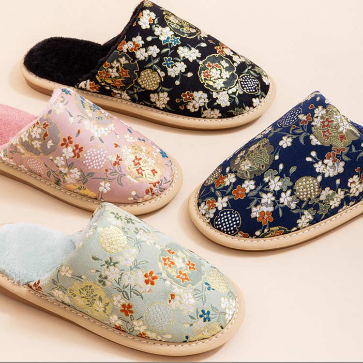 モダン おしゃれ ルームシューズ 選べる2タイプ サテン 刺繍 刺しゅう 花柄 室内 メッシュ スリッパ ラバーソール 大人可愛い 来客 歩きやすい メンズ
