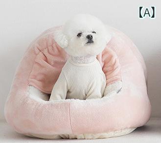 ペットハウス 猫用 犬用 ベッド 室内用 柔らかい ふわふわ 暖かい クッション付き 半密閉型 門簾付き 保温 防寒 快適 休息用 寝床 マット 休憩スペース 落ち着く 安心感 ペット用品 犬猫兼用 多機能 おしゃれ シンプル 無地 室内 癒しグッズ 快