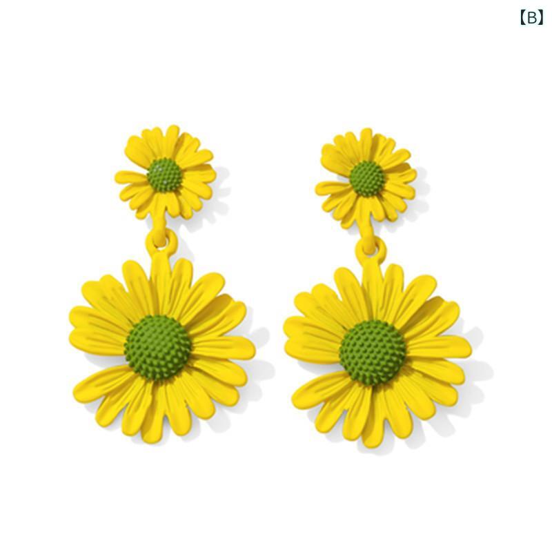 暮らしのお手伝いのピアス レディース シルバー925 銀針 小さめ 花柄 デイジー シンプル 個性派 アクセサリー 長め 揺れる かわいい 小清新 大人 上品 普段使い おしゃれ プレゼント ジュエリー ギフト カジュアル デイリーユース 贈り物 耳飾り 華奢 人気 デザ｜アングル2