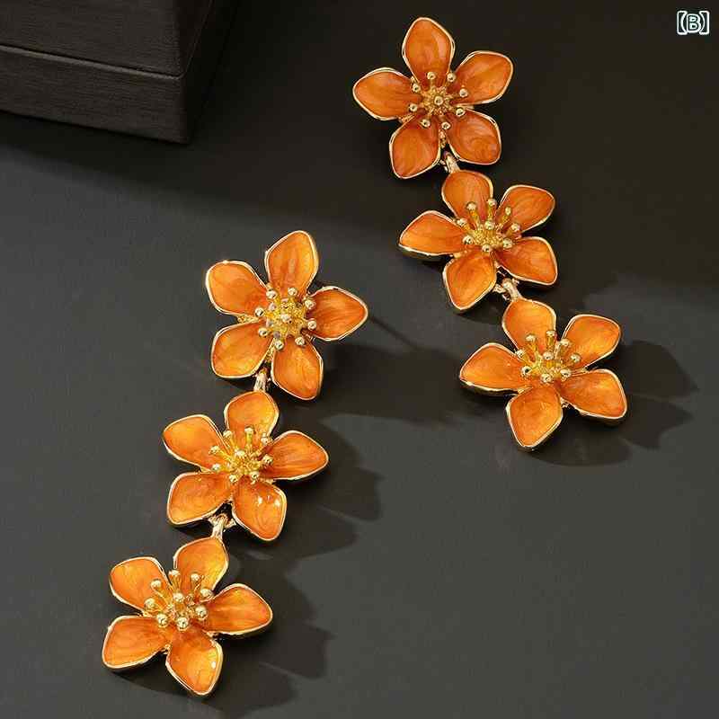 暮らしのお手伝いのピアス レディース アクセサリー 耳飾り 花 フラワーモチーフ 滴油 カラフル レトロスタイル ロング丈 フリンジ 揺れる 大人かわいい エレガント おしゃれ 上品 お出かけ用 普段使い デート パーティー ギフト プレゼント ジュエリー 華奢 軽量 高｜アングル2