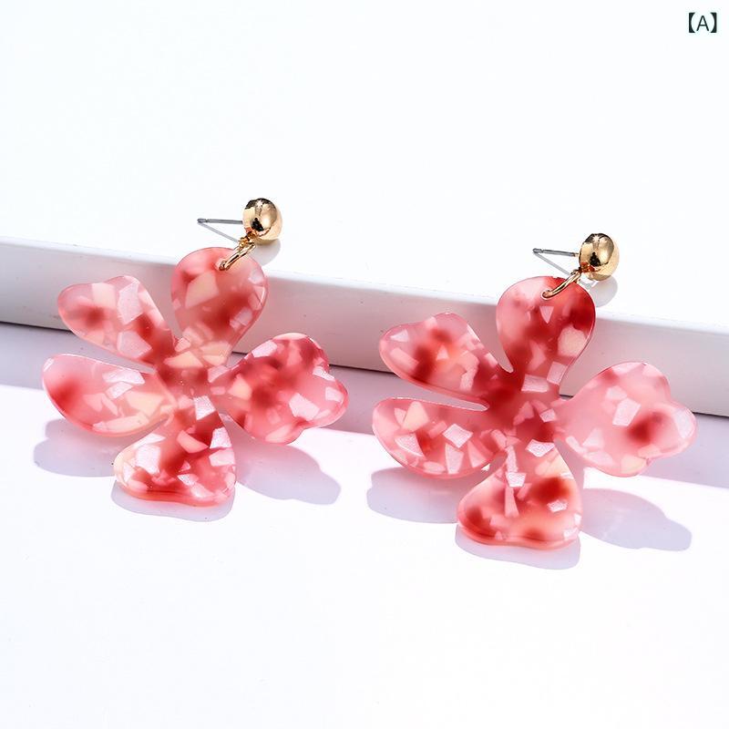 ピアス レディース アクセサリー 花柄 フラワー アクリル 樹脂 レトロ 韓国風 気品 かわいい おしゃれ 耳飾り プレゼント ギフト お出かけ 普段使い デート 結婚式 パーティー 大人かわいい 上品 高見え 軽量 揺れる