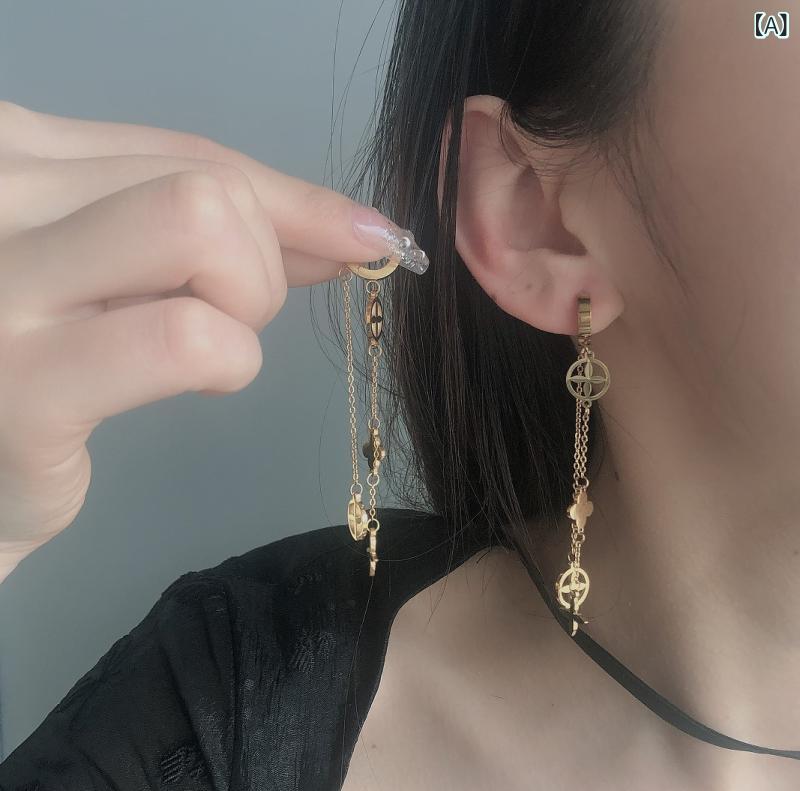 ピアス レディース 四つ葉 クローバー 透かし彫り ゴールド ジルコニア 揺れる 耳飾り 韓国風 ファッション 耳留め 幾何学模様 菱形 花柄 チタン鋼 素材 金属アレルギー対応 高級感 大人かわいい シンプル 上品 おしゃれ デイリー アクセサリー パ