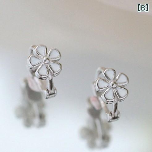 暮らしのお手伝いのピアス レディース 小雛菊 デイジー 花びら ホワイト 白系 韓国風 日系 レトロ シンプル 個性的 少女感 耳飾り 揺れる アクセサリー 耳元 おしゃれ 大人かわいい きれいめ ギフト 贈り物 デザイン お出かけ 普段使い デイリーユース デート カジ｜アングル2