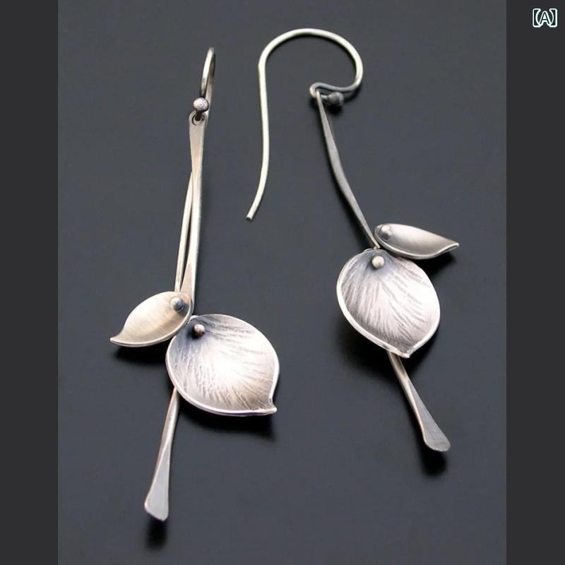 ピアス レディース ボヘミアン ヴィンテージ風 リーフ 葉っぱモチーフ 925銀 泰銀 シルバーアクセサリー エスニック アンティーク調 レトロ シンプル おしゃれ かわいい 両耳用 ジュエリー 耳飾り カジュアル フォーマル デイリー オフィス 通勤