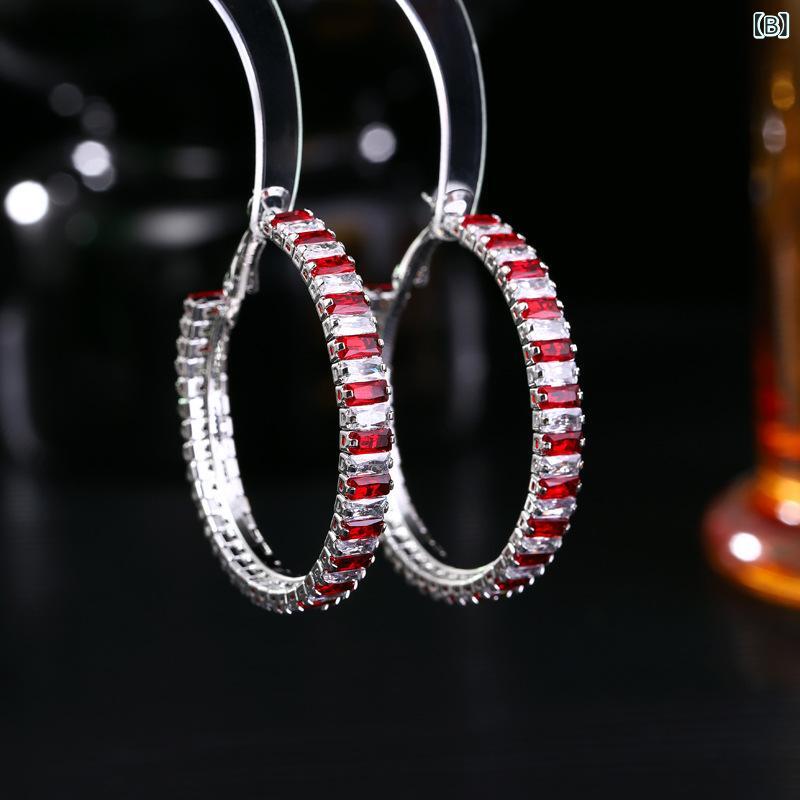 暮らしのお手伝いのピアス レディース アクセサリー 紫色 蝶々 バタフライ 高級感 耳飾り リング フープ 揺れる ジルコニア シルバー 925 銀 キラキラ 上品 きれいめ シンプル ファッション おしゃれ 大人かわいい デイリー パーティー ギフト プレゼント ジュエ｜アングル2