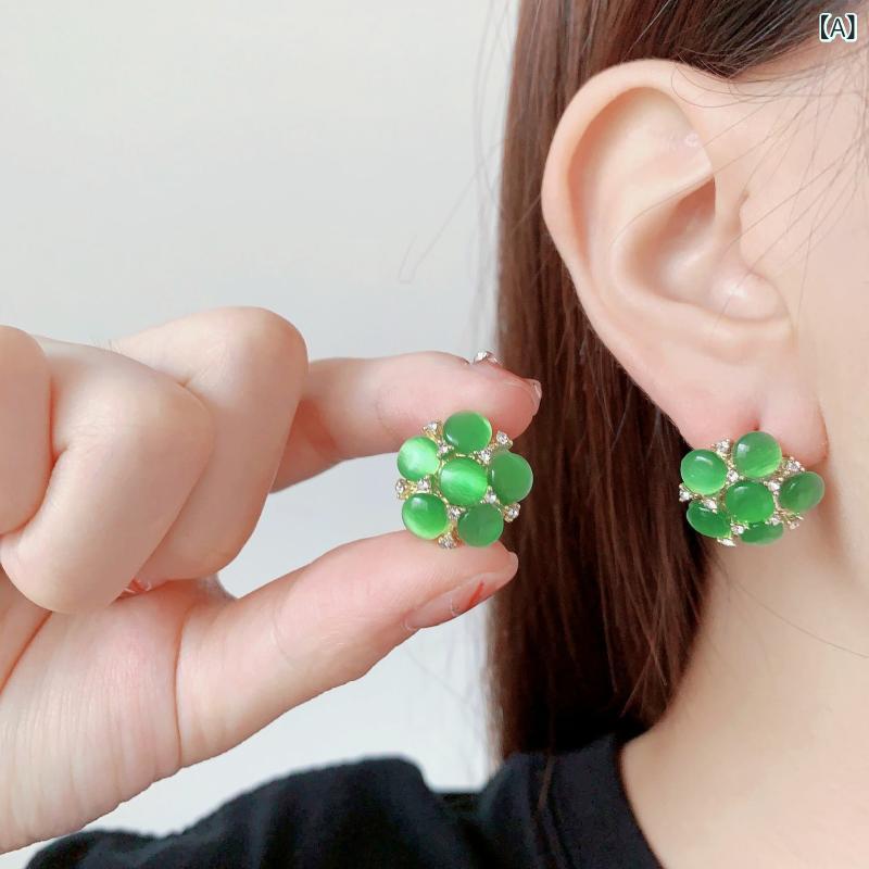 ピアス レディース 耳飾り 猫目石 花 モチーフ 耳挟み イヤーカフ おしゃれ かわいい きれいめ 上品 高級感 大人かわいい フェミニン 韓国風 アクセサリー ジュエリー パーティー 結婚式 デート カジュアル 通勤 通学 ギフト プレゼント 贈り物 普