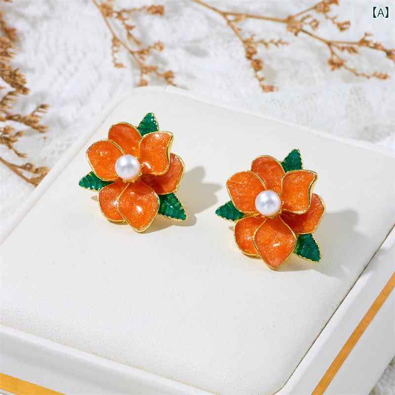 ピアス レディース アクセサリー 山茶花 椿 花モチーフ レトロ 港風 ヴィンテージ調 フェミニン ガーリー スイート かわいい キャンディカラー カラフル 揺れる 耳飾り ジュエリー おしゃれ 華やか 通勤 普段使い お呼ばれ パーティー ギフト プレ