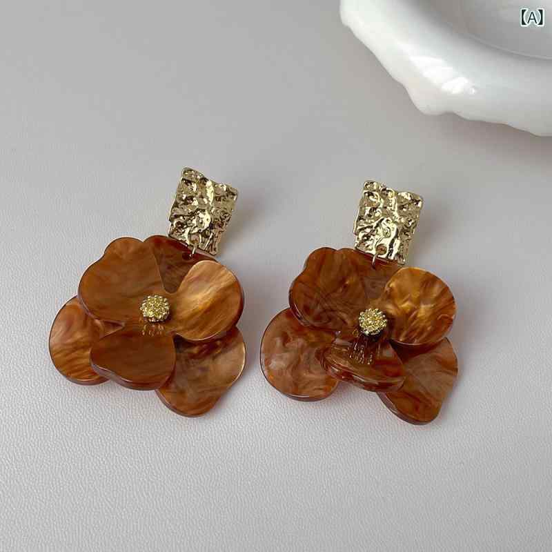 イヤリング レディース ノンホールピアス 樹脂 クリップ式 レトロ シンプル 花モチーフ アクリル フリンジ 揺れる S925 銀針 存在感 大ぶり デザイン アクセサリー かわいい 華やか デイリー使い パーティー おしゃれ 大人カジュアル エレガント
