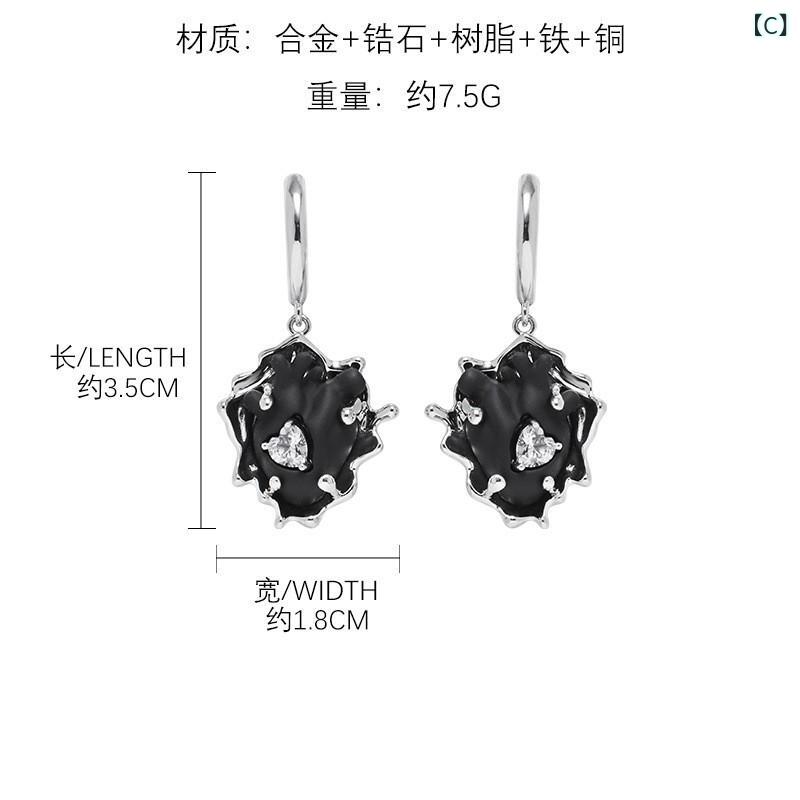 暮らしのお手伝いのピアス レディース 不対称 ローズ バラ 花 赤い月モチーフ フリンジ 耳飾り 高級感 小ぶり 小さめ デザイン ジュエリー アクセサリー 耳元 おしゃれ かわいい 個性的 大人用 パーティー お呼ばれ デート プレゼント 贈り物 フェミニン エレガント｜アングル3