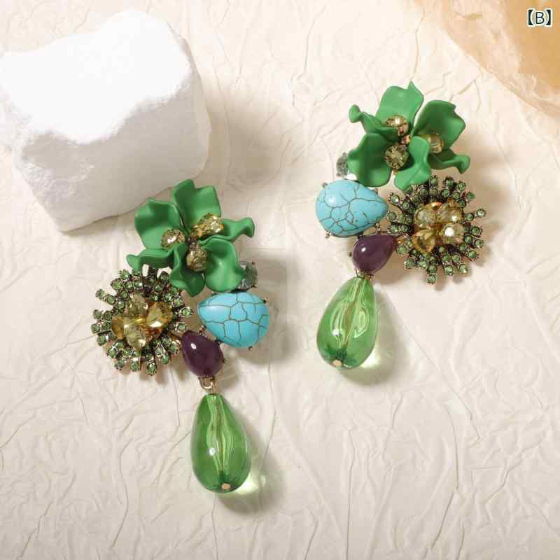 暮らしのお手伝いのピアス レディース 秋秋冬 ロングピアス 樹脂 花 フラワー ドロップ型 揺れる 大ぶり レトロ 個性的 おしゃれ クール エレガント 高級感 上品 大人かわいい インスタ映え アクセサリー 記念日 プレゼント カジュアル お出かけ デート コーデ アク｜アングル2