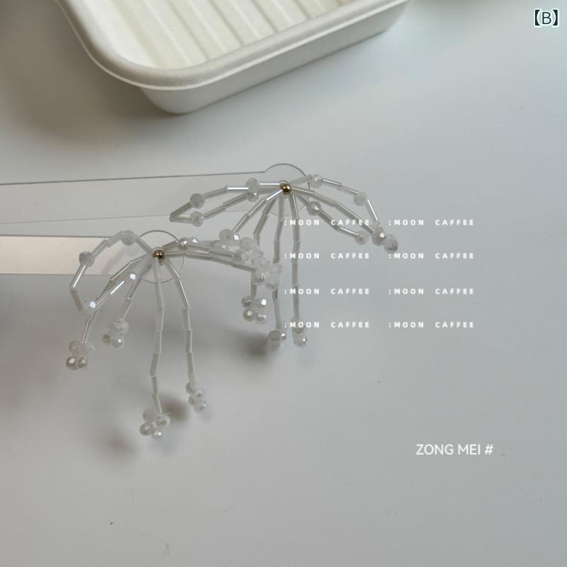 暮らしのお手伝いのピアス レディース アクセサリー 韓国風 水晶 ビーズ 蝶結び 花型 揺れる 銀針 手編み パール調 おしゃれ かわいい エレガント きれいめ お呼ばれ パーティー デート 上品 高級感 華やか 普段使い 通勤用 カジュアル ギフト 贈り物 フォーマル｜アングル2
