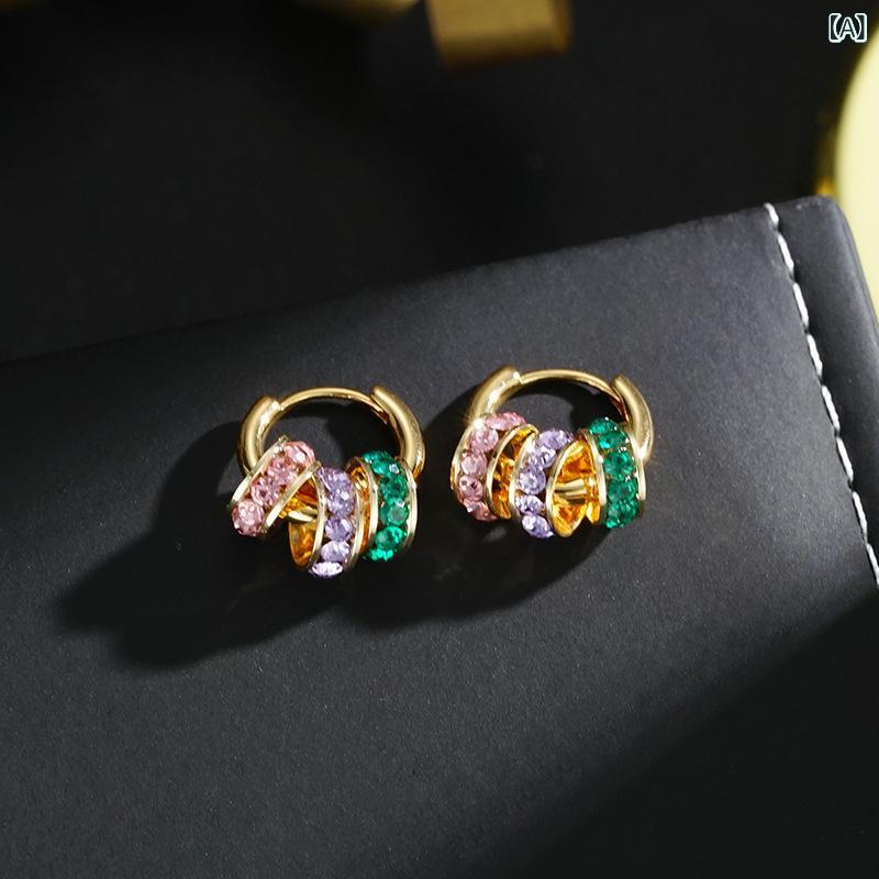 ピアス レディース ジルコニア 耳飾り アクセサリー シンプル 幾何学模様 小ぶり リング フープピアス 欧米風 外国風 個性派 上品 高級感 シルバー色 ジュエリー おしゃれ かわいい 華奢 耳元 輝き パーティー デート カジュアル ギフト 普段使い