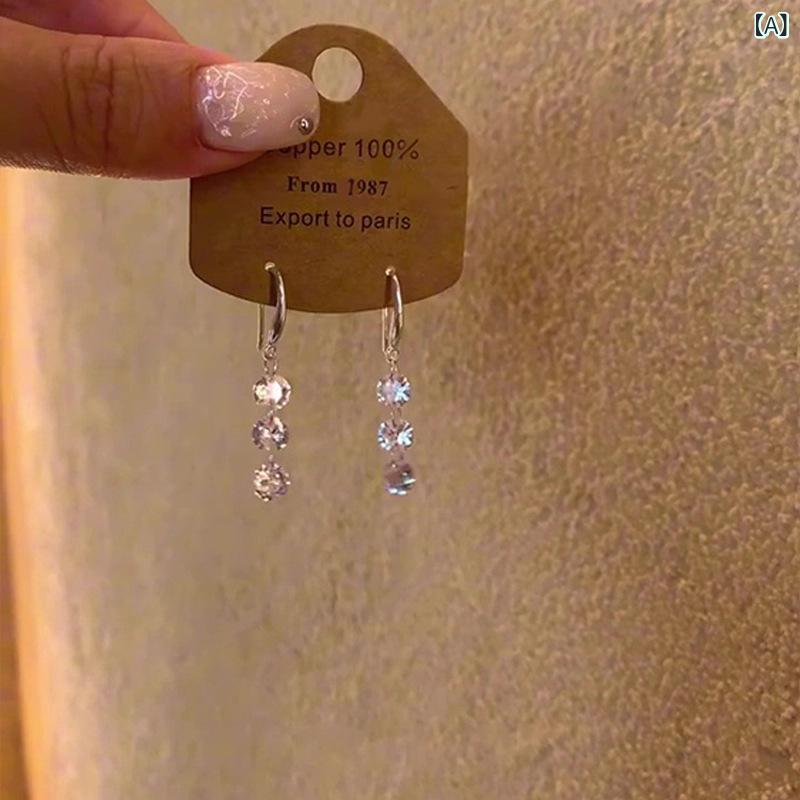 ピアス レディース 韓国風 ジルコニア 水滴型 揺れる ぶら下がり 両耳 シンプル ファッション おしゃれ 上品 かわいい 通勤 通学 お出かけ デイリー オフィス 個性的 ギフト アクセサリー ジュエリー カジュアル 大人っぽい きれいめ 高級感