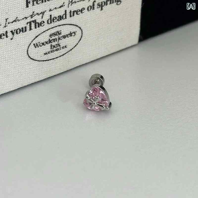 ピアス レディース ハート 小ぶり 軟骨ピアス 軟骨用 アクセサリー ジュエリー 耳飾り 小さめ おしゃれ シンプル 大人かわいい 高級感 普段使い 通勤用 カジュアル ギフト 華奢 デザイン 揺れない 金属アレルギー対応 軟骨イヤリング シルバー ゴー