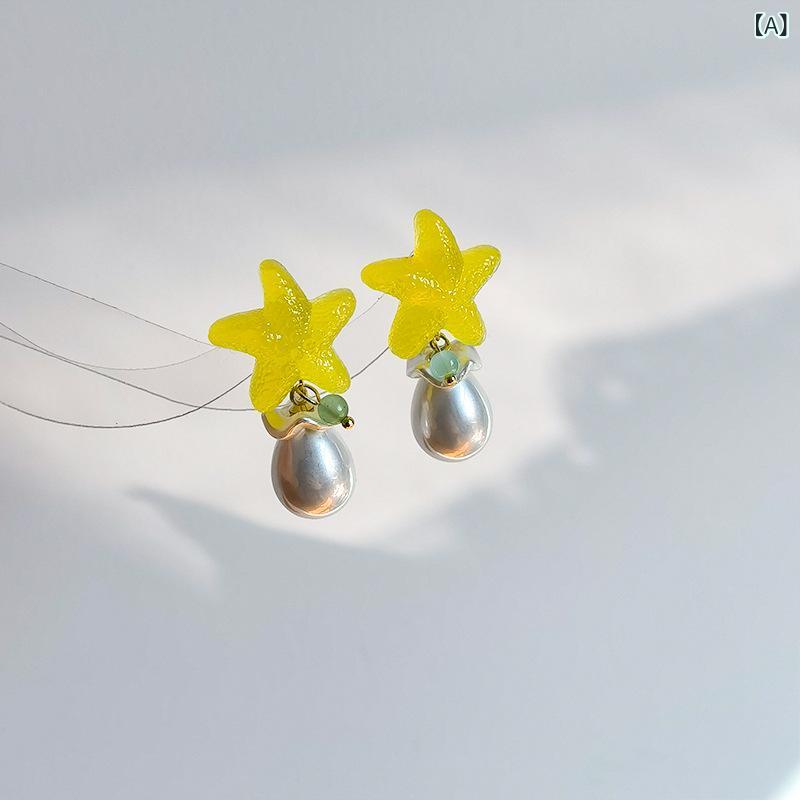 ピアス レディース 小ぶり かわいい 高級感 接触冷感 ジルコニア ラッキーアイテム 揺れる ゴールド 金色 普段使い お出かけ デート アクセサリー 耳飾り 小さめ おしゃれ 人気 デザイン シンプル 上品 デイリー カジュアル オフィス パーティー