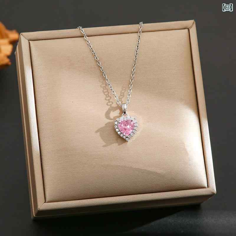 暮らしのお手伝いのネックレス レディース 鎖骨チェーン 銀色 チタン鋼 ジルコニア 上品 小ぶり 小さめ デコルテ アクセサリー おしゃれ きれいめ 大人かわいい エレガント 華奢 シンプル 普段使い パーティー デート プレゼント ギフト 通勤 通学 高見え 高級感 輝き｜アングル2