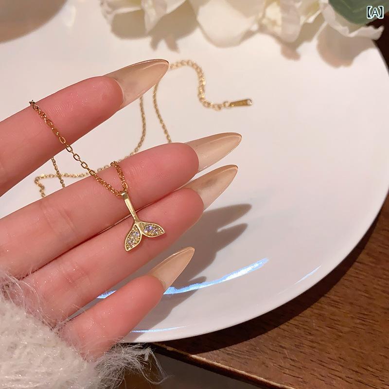 ネックレス レディース アクセサリー チタン鋼 幾何学模様 鎖骨チェーン ジュエリー 韓国風 デザイン性 小ぶり 高級感 きれいめ 上品 モード系 カジュアル おしゃれ シンプル 華奢 高見え 変色防止 耐久性 ギフト 普段使い 通勤 通学 お呼ばれ パ