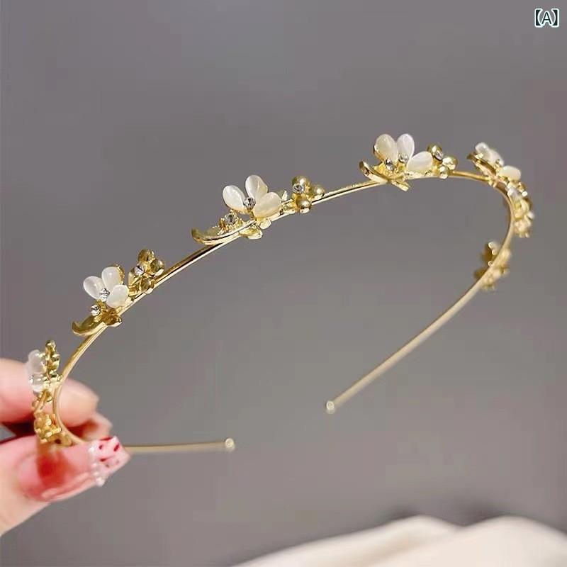 カチューシャ レディース おしゃれ ヘアバンド 大人 かわいい レトロ 高級感 花柄 ...
