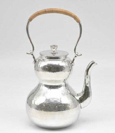 銀瓶　純銀　茶道具 楽天市場】日本製 茶道具【純銀製 銀瓶 4.7寸】新型 銀 銀瓶