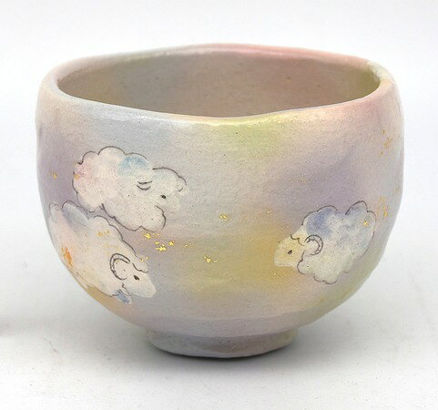 茶道具・茶器　抹茶茶碗、干支茶碗　楽茶碗　虹色未雲、干支「未/羊（ひつじ）」、御題「旅」、京都　吉村楽入作、桐共箱　新品。