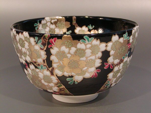 抹茶茶碗黒仁清 桜文手塚桐鳳作