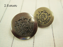 シンプルデザイン エンブレム メタル調 ボタン18mm×1個 (メッキ・金属調・2色展開)【手芸・ハンドメイド】