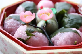 広島のお餅屋さん、鯉城餅さんの桜餅(解凍)【初節句】【ひな祭り】【ひなまつり】【雛祭り】【桃の節句】【お菓子】