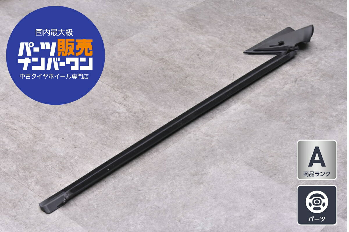 中古 69878100 フェラーリ カリフォルニア30 純正 ウィンドウモール アウター ガスケット 左側 Ferrari..