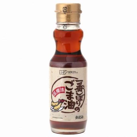 ■容量：■賞味期限：製造日より720日■原材料：胡麻種子(外国産) ■メーカー創健社■配送方法：常温（冷蔵商品との同梱可） ★化学的な処理をせず、良質の白胡麻を圧搾法で一番しぼり したごま油です。ごま種子を焙煎し搾った油を、丁寧に 布フィルター・和紙フィルターで濾過させたあと、熟成させます。 熟成させることによって香りを引き出されたごま油をビン詰めして お届けします。香り高い上質のごま油を、ご家庭のお料理の アクセントとして食卓にお備えください。