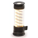 Tumbled Steel Edison Light Stick 7つの照明モードを持った、ハンドライト、ランタンとして使用できるスティック状の小型ライトです。 アウトドアでの使用や車中、キャンプサイト、災害時などにも様々なシーンで重宝します。 Barebones ベアボーンズ エジソンライトスティックLED2.0 タンブルスチール はロープ状のLEDを採用したスティック状の小型ライトです。 ハンドライト、ランタンとして使用できるユニークなアイテムで、コンパクトなサイズでありながら7つの照明モードを持ち、照明や雰囲気を自在に調整することができるので、アウトドアでの使用や車中、キャンプサイトなど、様々なシーンで重宝します。 リチウムバッテリーを内蔵しているので、充電をして繰り返し使用可能です。 2.0モデルより底部分がマグネット仕様になっており、様々な場所に固定してお使いいただく事ができます。 タンブルスチール仕様のこの商品は、レザー部分も含めマットブラックでクールな外観に仕上がっています。 ※ご購入後、バッテリーを入れる際には、説明書に沿って、フラッシュライトレンズエンドキャップ側を回してバッテリーを挿入してください。その際、締めすぎないようにしてください。また、ライトセレクターノブ（スイッチ）側を間違って強く回したり、分解をしますと、ライトの破損に繋がりますので、ご注意ください。 ■SPEC■ ・サイズ：10.8cm×4.45φcm ・バッテリー：LI-ION 18650 | 2200mAh 3.7V 8.14Wh ・充電時間：4～5時間程度 ・入力：5V／1A ・出力：5V／1A ・素材：ステンレススチール（黒染め、タンブル仕上げ）、ポリカーボネイト、レザー ・内容：本体、リチウムイオンバッテリー18650（Barebones専用）、USB-A to USB-C、モスリンキャリーバッグ ●ライトステックモード ・LED：2W ・ルーメン値：9-12ルーメン／ローモード、90-120ルーメン／ハイモード ・光色：2000K～2400K ・点灯時間：35時間～45時間／ローモード、3.5時間～4.5時間／ハイモード ●フラッシュライトモード ・LED：1.2W ・ルーメン値：11-15ルーメン／ローモード、115-145ルーメン／ハイモード ・光色：2800K～3300K ・点灯時間：65時間～80時間／ローモード、7時間～9時間／ハイモード ■当店でのご注文確定は、当店が定めるお買い物ガイド(下記含む)を理解し、同意したものとしてみなします。 ※実店舗を含め、複数の店舗と在庫を共有しており、ご注文後に在庫切れが発生する場合がございます。その際はメールにてご案内致します。事前にドメイン:shop.rakuten.co.jpをご登録ください。 ※店頭陳列在庫での販売の可能性があります。 ※メーカー画像を使用しておりますが、予告なく仕様やパッケージが変更される場合があります。 ※商品画像のカラーにつきましては、観覧される端末等の設定・環境によって実物と多少異なる場合があります。