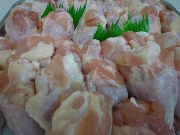 新鮮！国産鶏手羽元　【約200g】●鍋 から揚げ 焼き鳥 ●