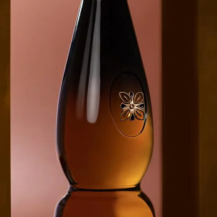 NEW【正規品クラセアスール】プレミアムテキーラ 100％アガベ 『 クラセ・アスール ゴールド 750ml箱入 』陶器ボトル 御結婚御祝 内祝 記念日 開店御祝 周年記念 ギフト 母の日 父の日 敬老の日 誕生日プレゼント パリピ酒 GOLD インスタ映え