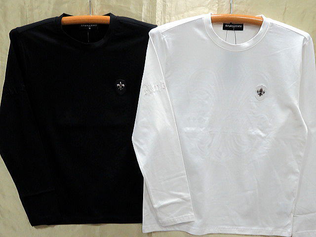 大きいサイズ　BE AMBITION 百合＆ロゴ エンボス加工 長袖Tシャツ 　ビーアンビション【コンビニ受取対応商品】