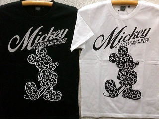 DISNEYコラボ 半袖Tシャツ　唐草ミッキー　ディズニーコラボTシャツ MICKEY【コンビニ受取対応商品】