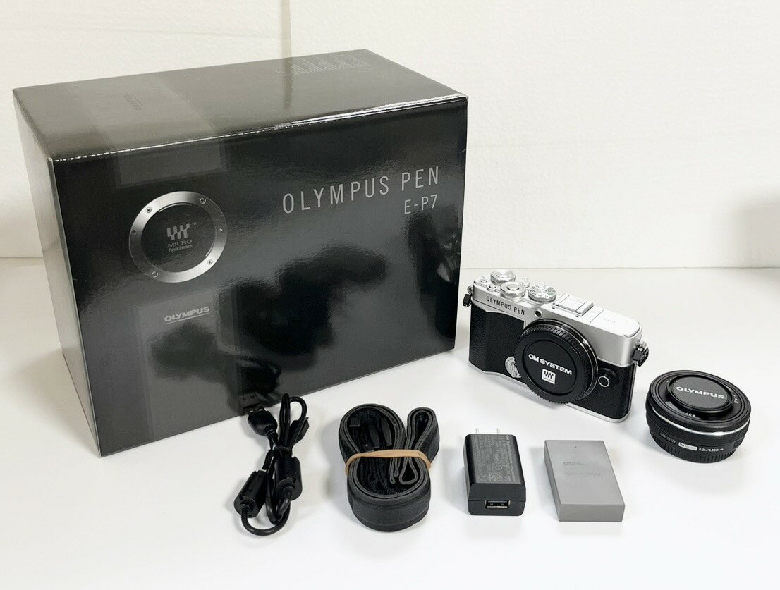 【シャッター回数約436(自社調査)】オリンパス(OLYMPUS) デジタル一眼カメラ OLYMPUS PEN E-P7 14-42mm EZレンズキット [シルバー] 【中古】【非常に良い】【25800304115724】