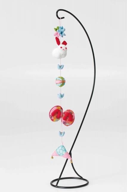 京ちりめん下げ飾り 「願いの糸」 [LH-390 (ピンク・幸福)]　【パナミ手芸メーカー直販　タカギ繊維】