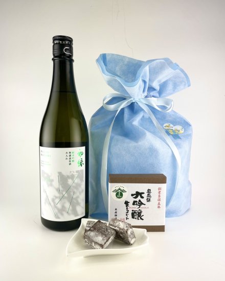 【 ホワイトデー 】 フルーティー(火入れ) ＆ 生チョコ送料込み お返し 日本酒 セット 純米吟醸 無濾過原酒 チョコレート チョコ プレゼント 初緑 お酒 大吟醸入り 生チョコ 蔵元直送